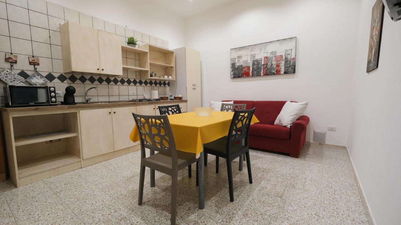 Ferienwohnung Bilocale Porta Napoli Brindisi Exterior foto